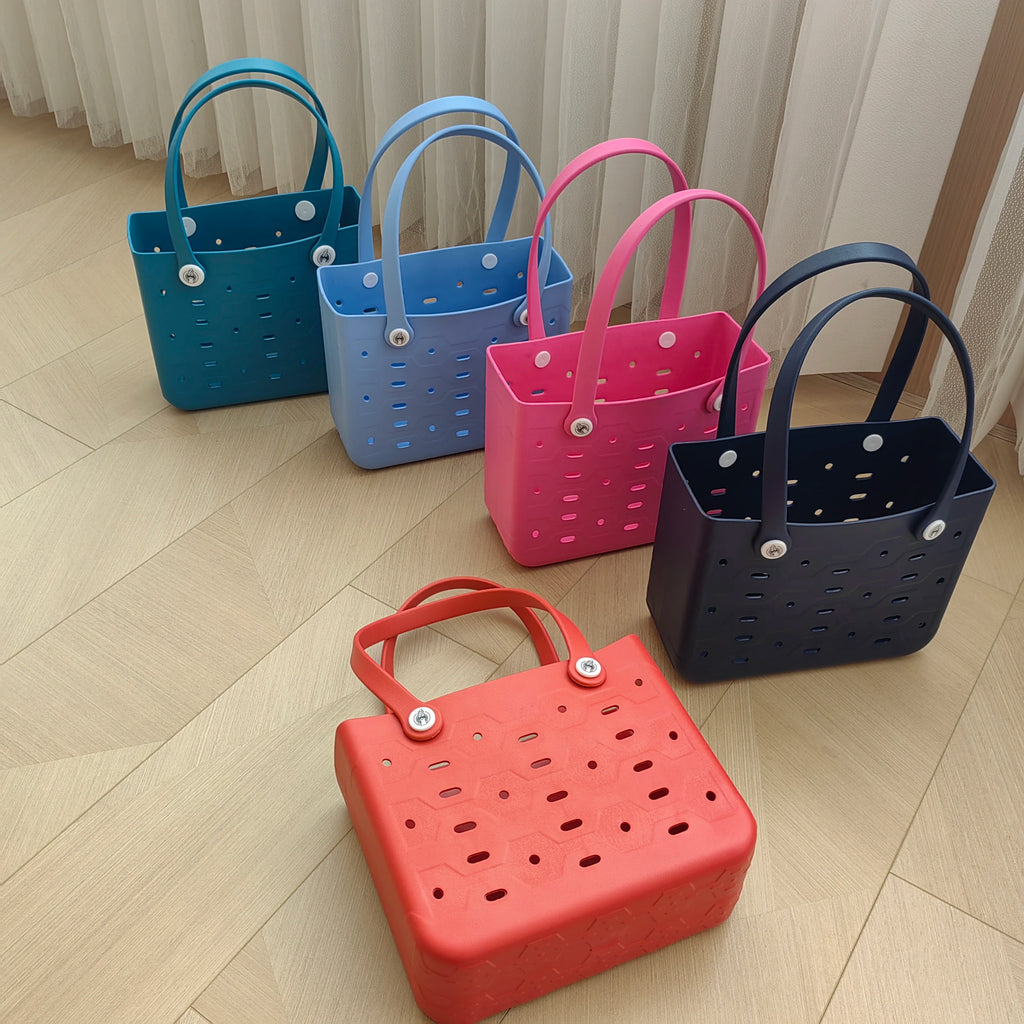 Waterproof EVA Beach Tote Bag, Women Casual Punched Handbag with 20Pcs Random Decor Charms for Outdoor Travel